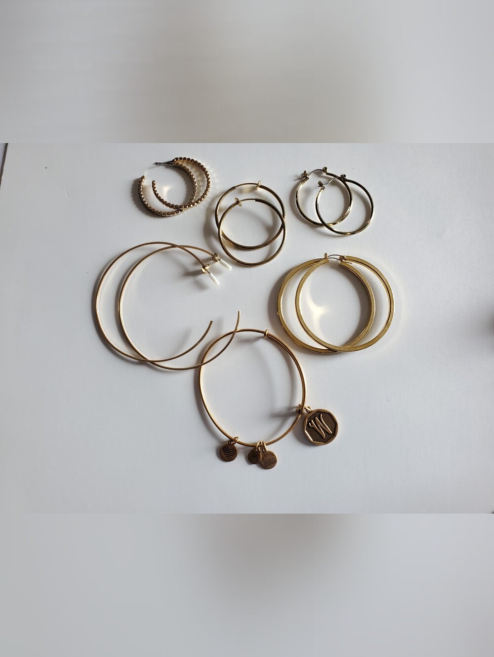 Vtg. Mixed Bundles Gold-tone Hoops & Bracelet